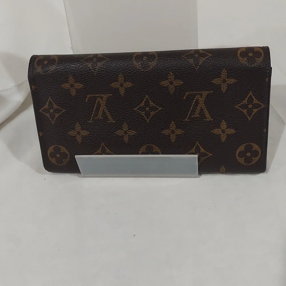 Authentic Louis Vuitton Long Monogram Sara Wallet